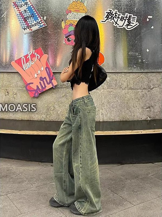 Low Waist, baggy, Straight slimming Jeans.